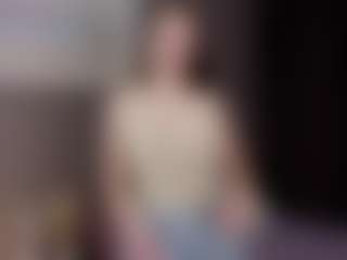 Live cam show with HannahBronk - New Young Adult on SpunkLive