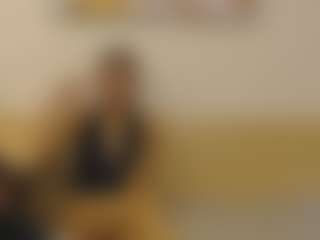 Live cam show with MarraVeil - Italian Mature on madthumbs