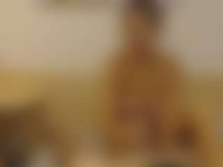 Live cam show with MarraVeil - New MILF on Camsoda