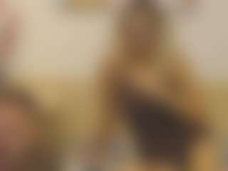 Live cam show with MarraVeil - Facesitting on mypornchat.com