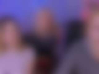 Live cam show with rose-veil - Fingering on AdultVida.com