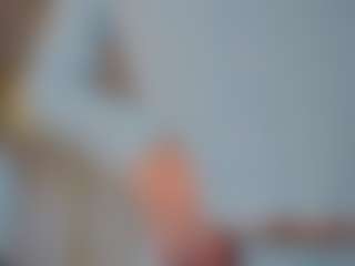 Live cam show with RubyyBrooks - Solo on Camsoda