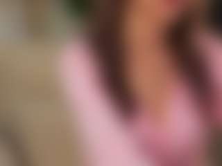 Live cam show with RubyyBrooks - Pretty on intimatelivegirls.com