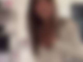 Live cam show with StellaSanipasi - Bikini on TeamSkeetLive