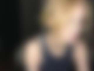 Amira's Live Sex Cam Show