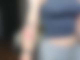 Amira's Live Sex Cam Show