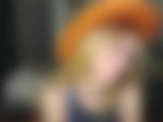 Amira's Live Sex Cam Show