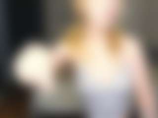 Amira's Live Sex Cam Show