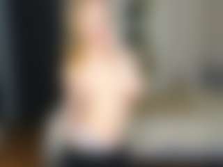 Amira's Live Sex Cam Show