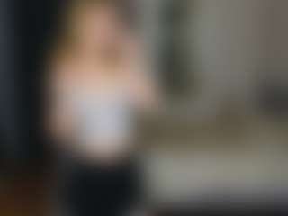 Amira's Live Sex Cam Show