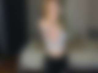 Amira's Live Sex Cam Show