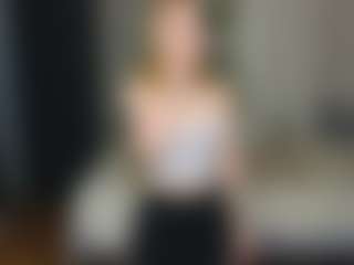 Amira's Live Sex Cam Show