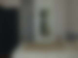 Amira's Live Sex Cam Show