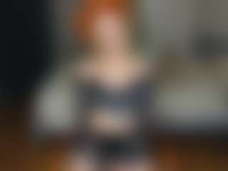 Amira's Live Sex Cam Show