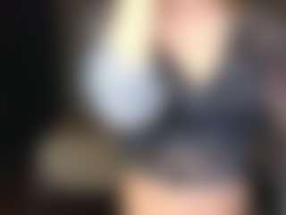 Amira's Live Sex Cam Show