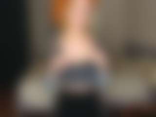 Amira's Live Sex Cam Show