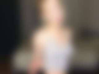 Amira's Live Sex Cam Show