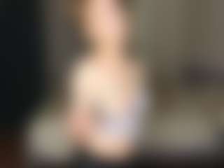 Amira's Live Sex Cam Show