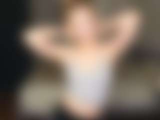 Amira's Live Sex Cam Show