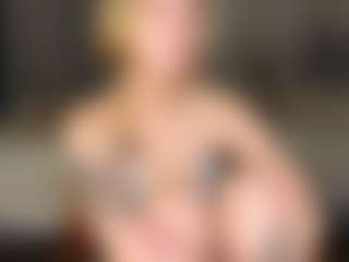 Amira's Live Sex Cam Show