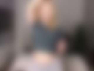 Amira's Live Sex Cam Show