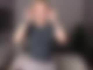 Amira's Live Sex Cam Show