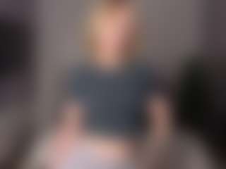 Amira's Live Sex Cam Show