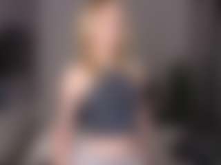 Amira's Live Sex Cam Show