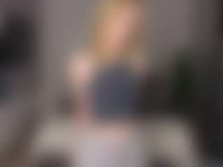 Amira's Live Sex Cam Show