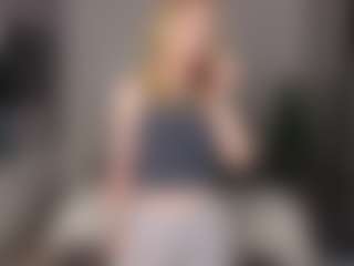 Amira's Live Sex Cam Show