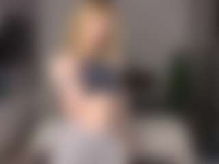 Amira's Live Sex Cam Show