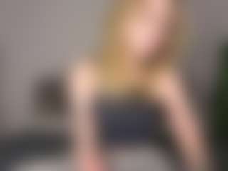 Amira's Live Sex Cam Show