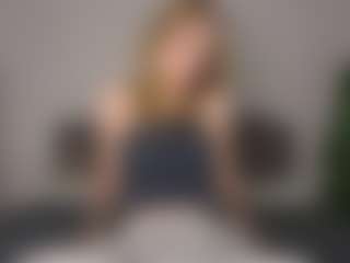 Amira's Live Sex Cam Show