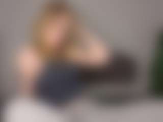 Amira's Live Sex Cam Show
