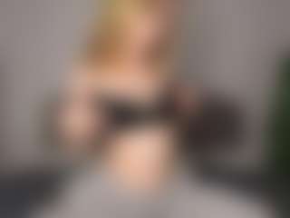 Amira's Live Sex Cam Show