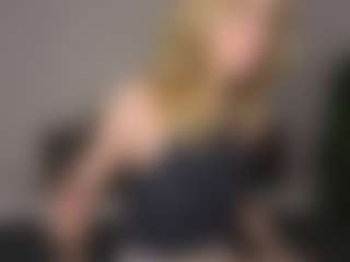 Amira's Live Sex Cam Show