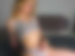 Amira's Live Sex Cam Show