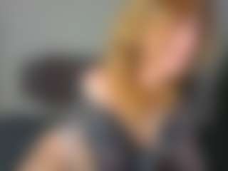 Amira's Live Sex Cam Show