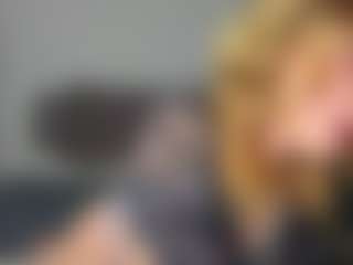 Amira's Live Sex Cam Show
