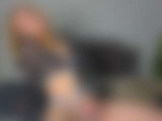 Amira's Live Sex Cam Show