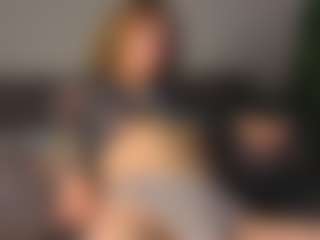 Amira's Live Sex Cam Show