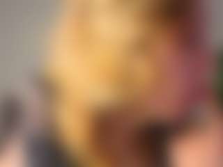 Amira's Live Sex Cam Show