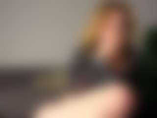 Amira's Live Sex Cam Show