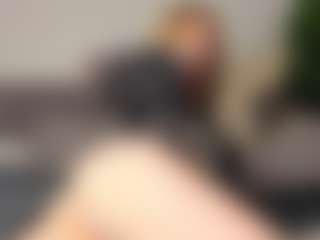 Amira's Live Sex Cam Show