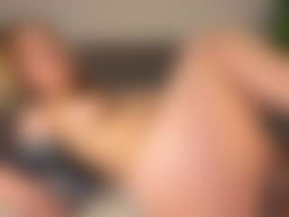 Amira's Live Sex Cam Show