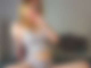Amira's Live Sex Cam Show