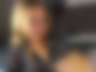 Amira's Live Sex Cam Show