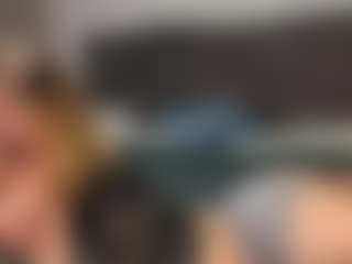Amira's Live Sex Cam Show