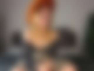 Live cam show with Amira - New Toys on sexylivex.com
