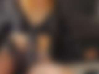 Amira's Live Sex Cam Show
